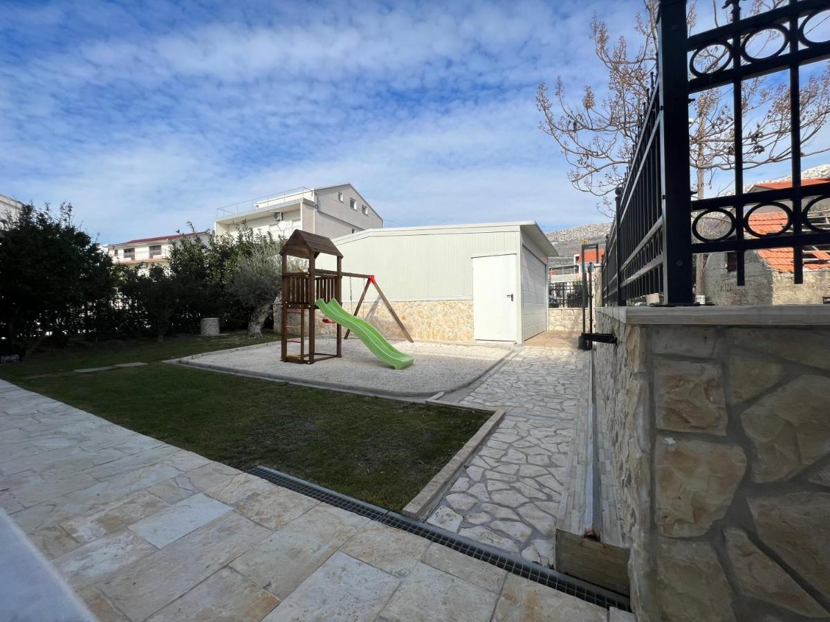 Villa Maci คาชเตลา ภายนอก รูปภาพ